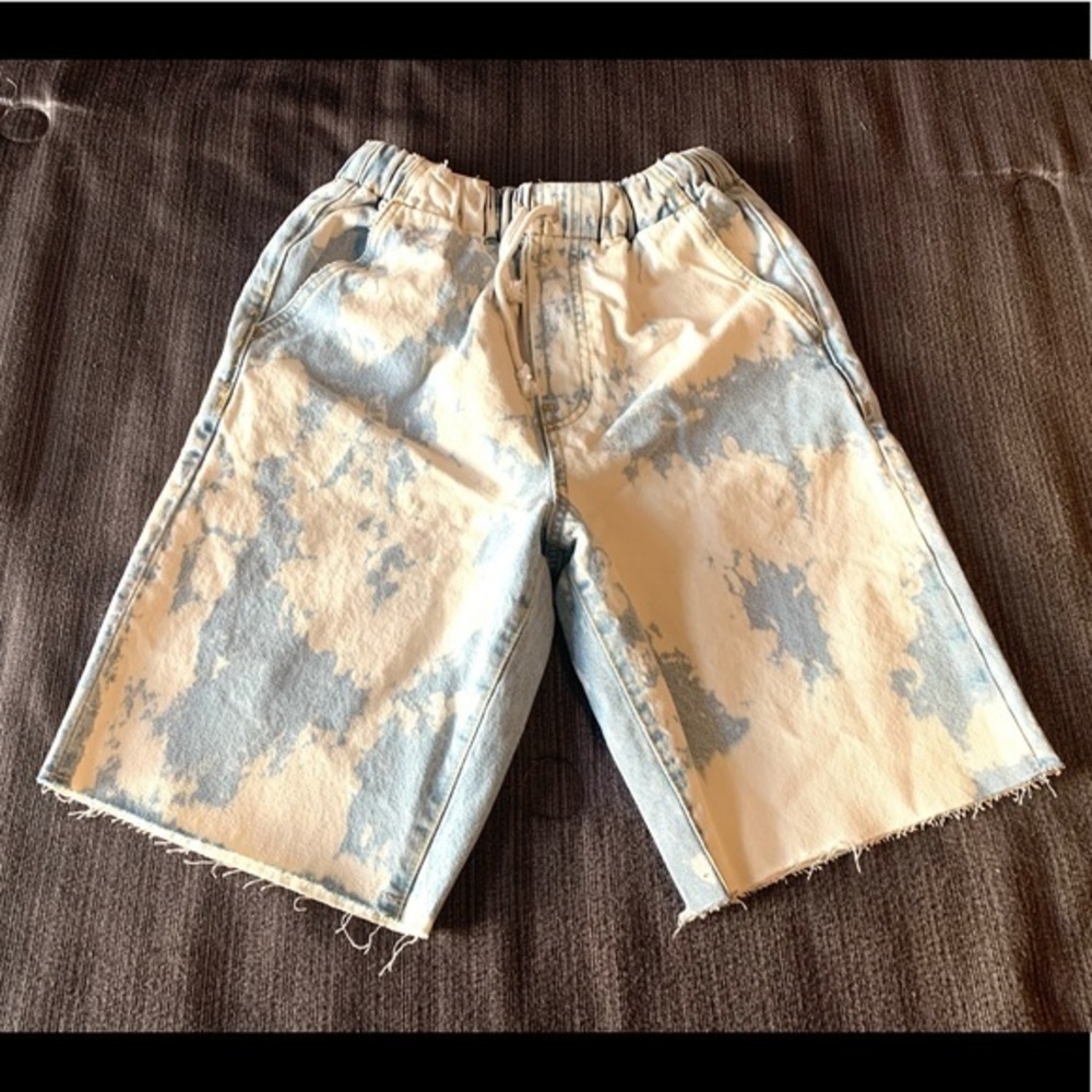 Zara Bleached Blue and Cream Jean Shorts - Picture 6 of 16